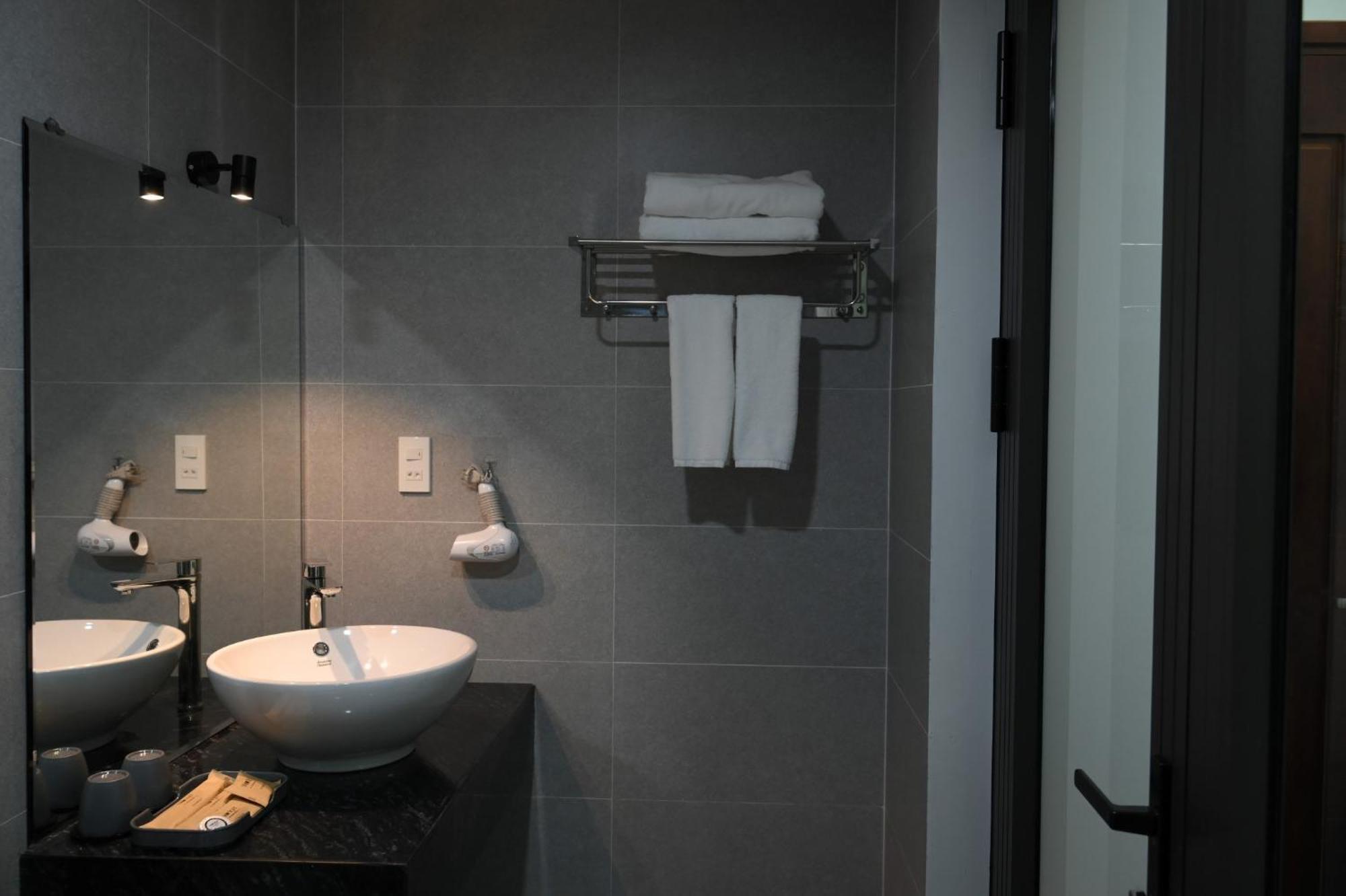 Moonlight Boutique Hotel Хюэ Экстерьер фото
